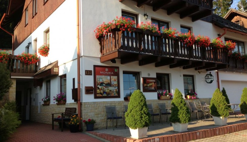 Pension Monika + Apartments Špindlerův Mlýn